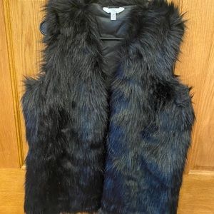 New black faux fur vest
